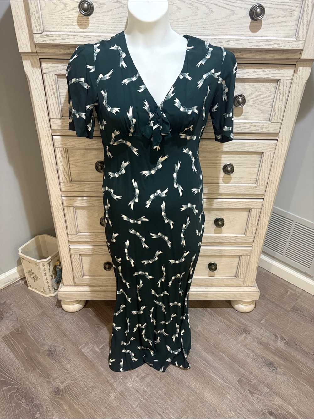 Vintage 90’s Betsy Johnson Dark Green Printed Midi Dress original black tag med